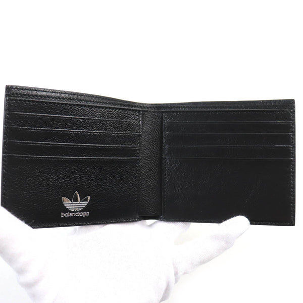 Auremontix2 elegant leather Luxury Item close-up detail