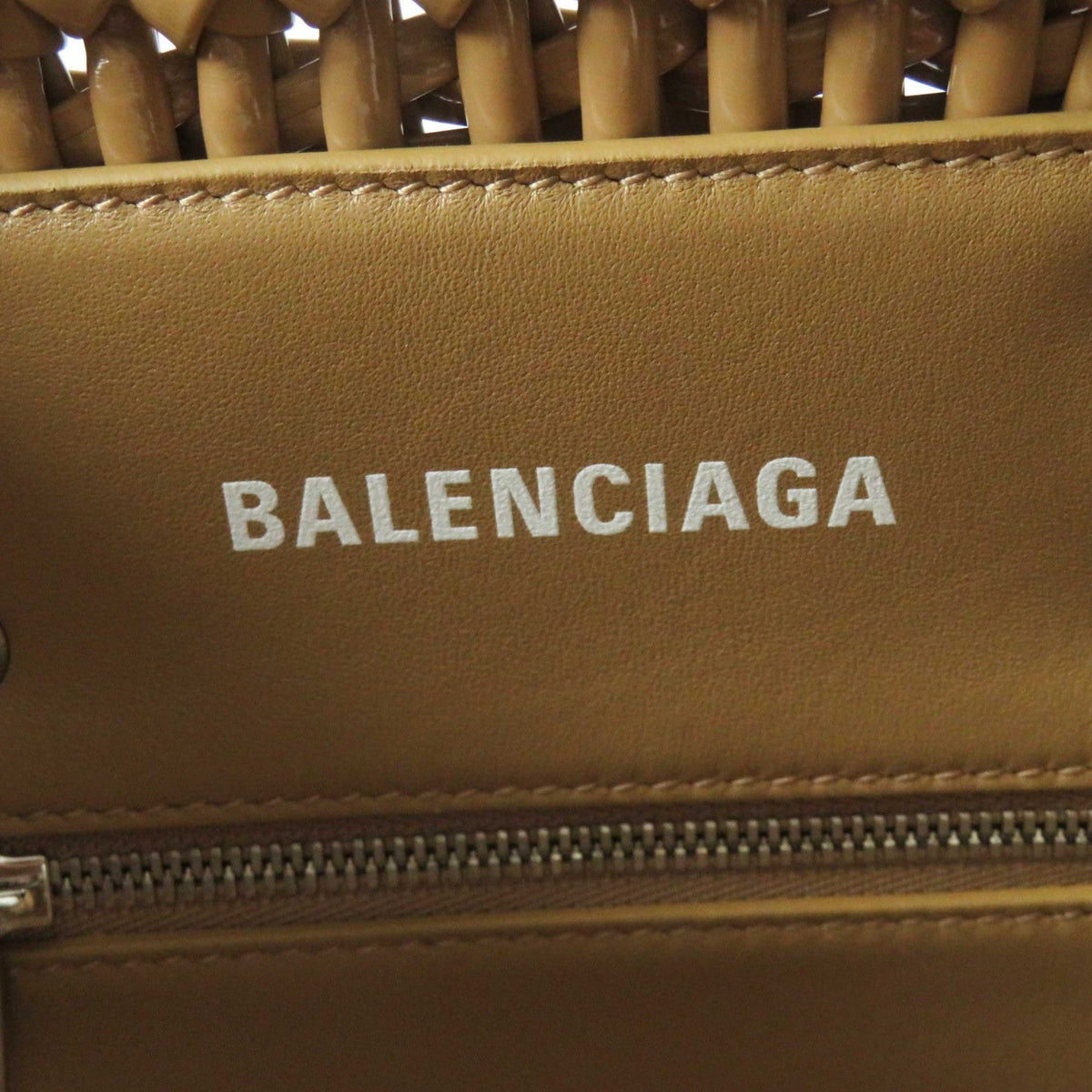 Solvontia elegant leather Luxury Bag back view