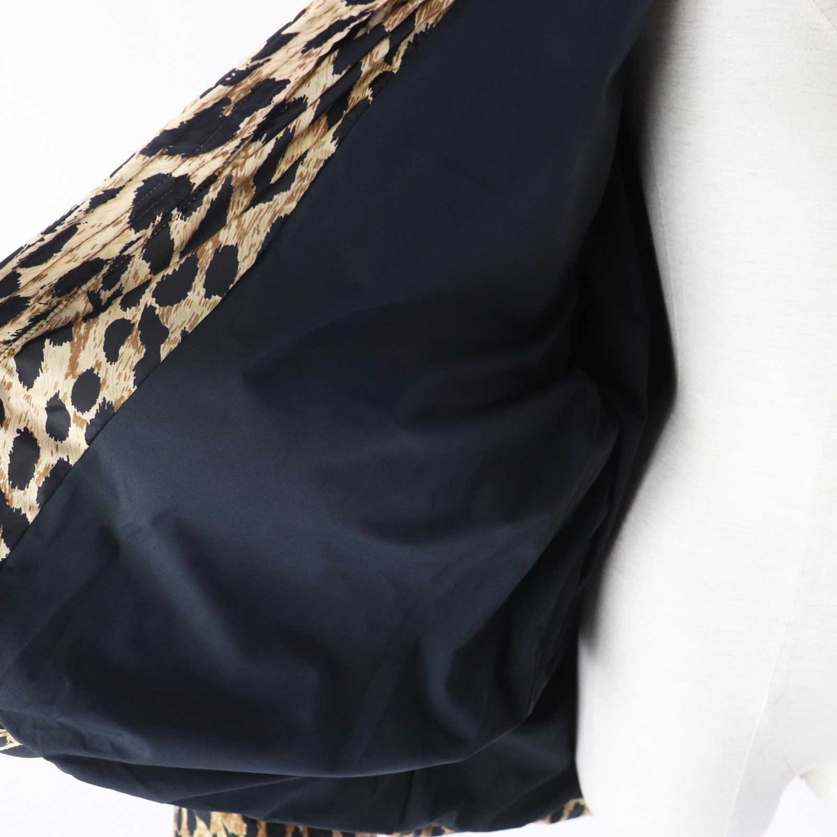 Solventia elegant leather Luxury Item top view