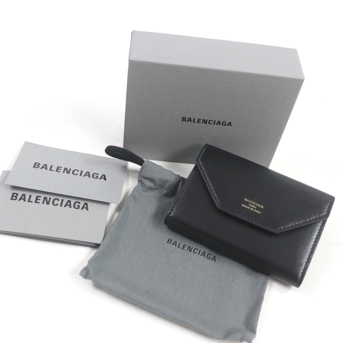 Crisontia elegant leather Luxury Item interior detail