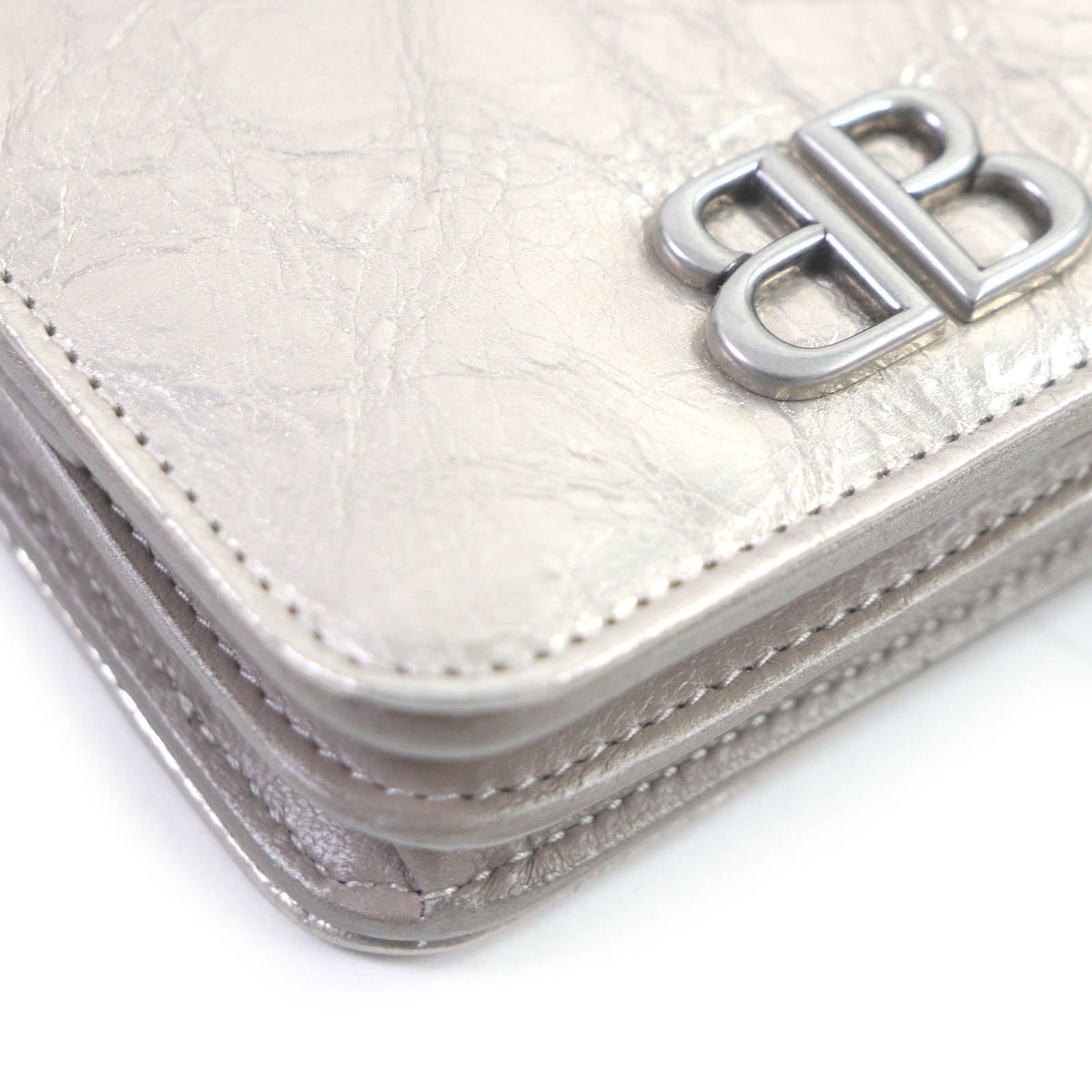 Belvontia elegant leather Luxury Item close-up detail