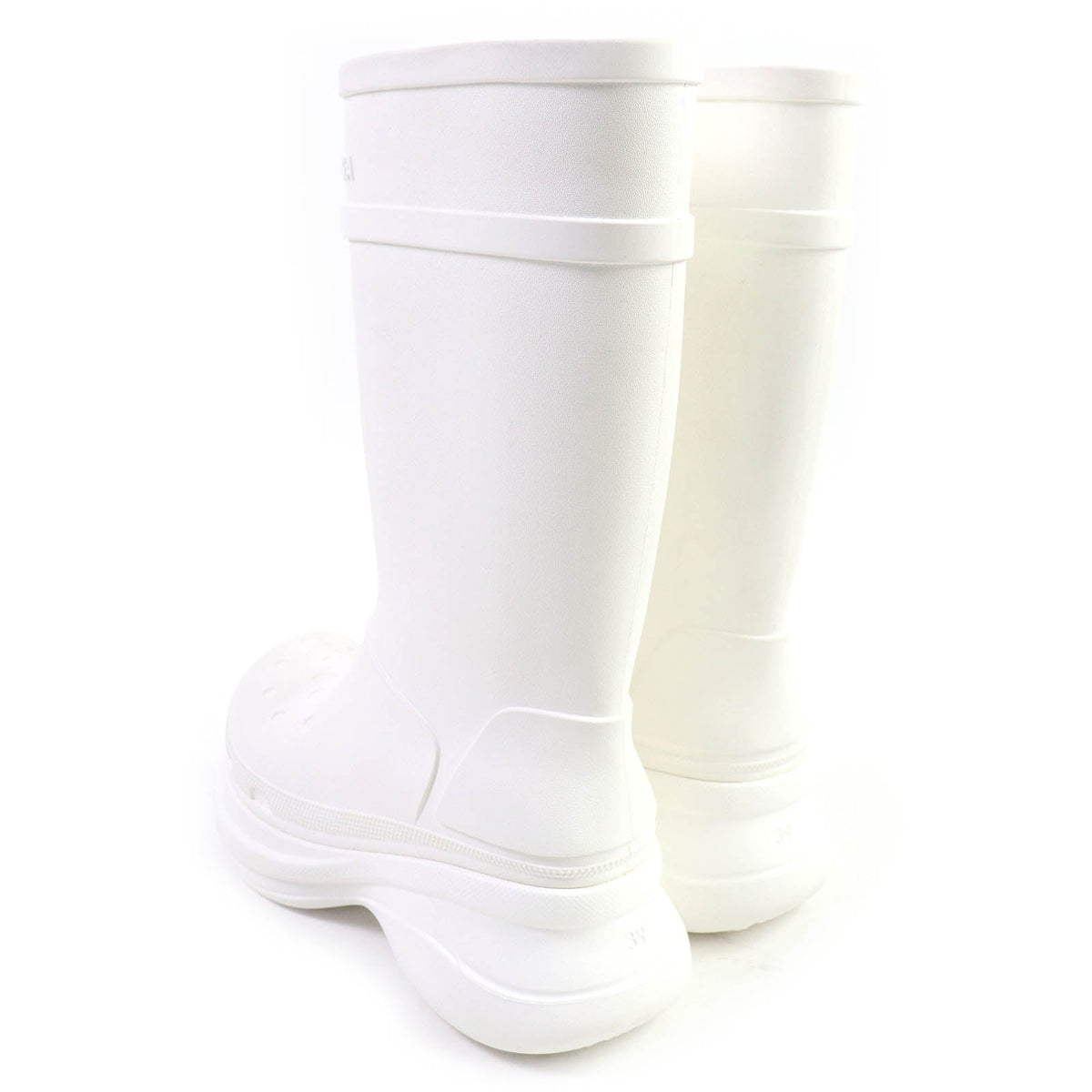 Elvaris elegant leather Boot close-up detail