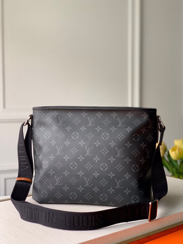 Interior view of everyday-luxe polished women's handbag – women's designer-style accessory