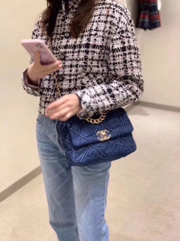  handbag, mid everyday style, image 3