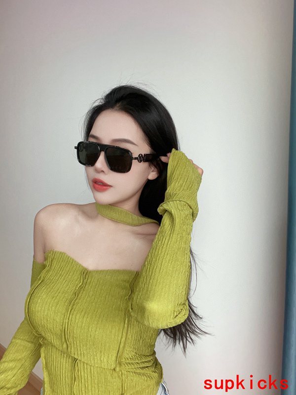 Side view of Louis Vuitton unisex sunglasses