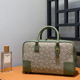 Ziva's Charm handbag – close-up view (28cm*18cm*10cm)