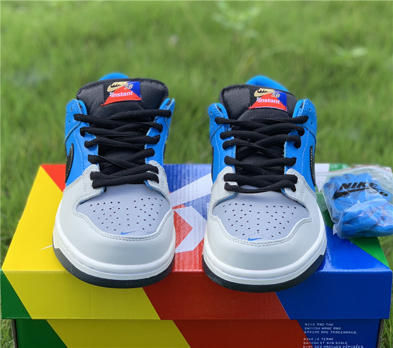 Nike Men's & Women's Premium Designer Sneakers — Style 118 angle view