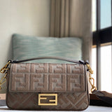 Ziva's Charm handbag – product shot (19cm*10cm*4cm)
