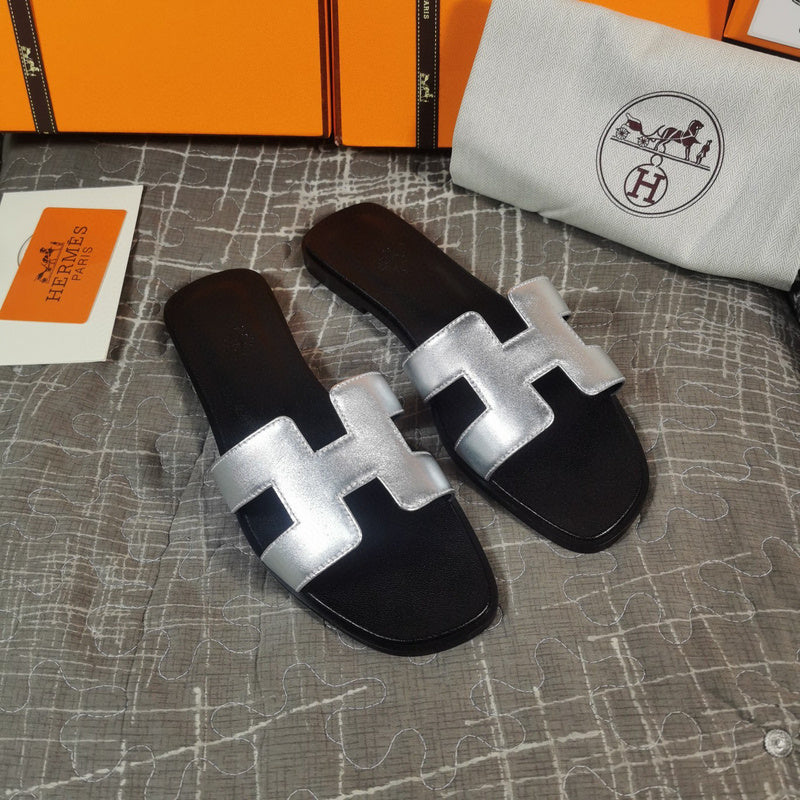 Hermes sandals Style 035 - back heel detail
