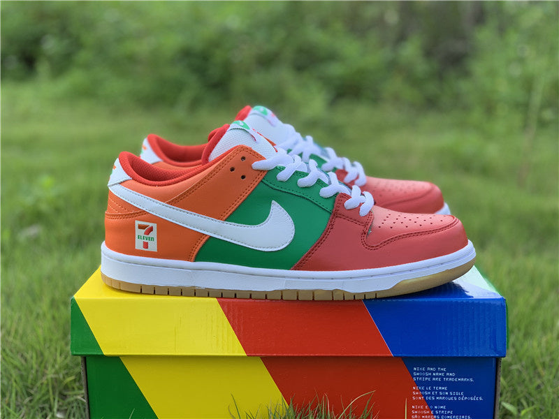 Nike Men's & Women's Premium Low-Top Trainers — Style 109 back view