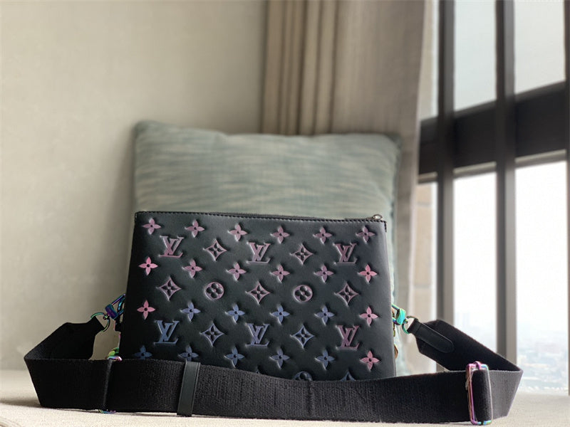  crossbody bag interior and compartment view 27
