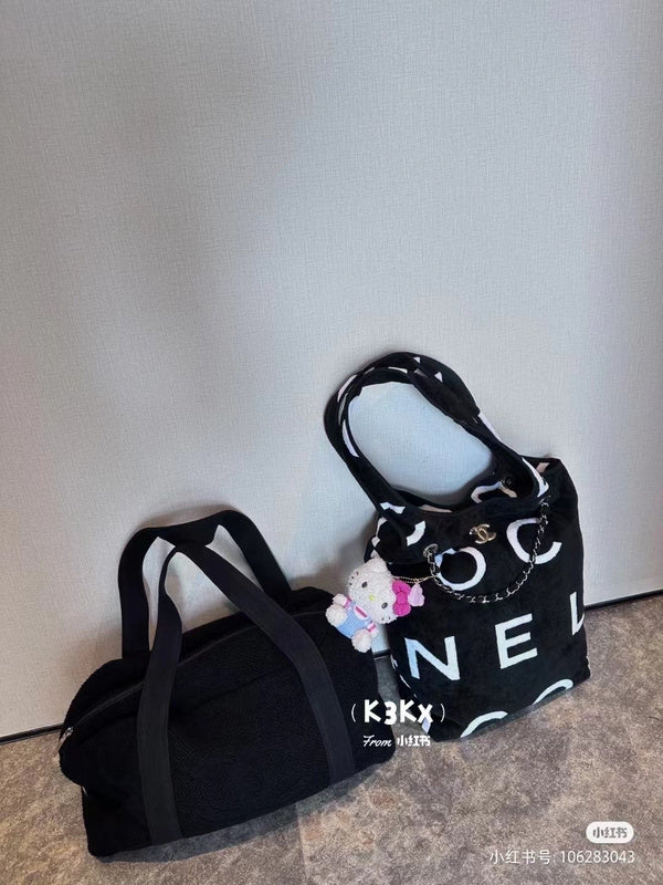  women's handbag, versatile design, view 4