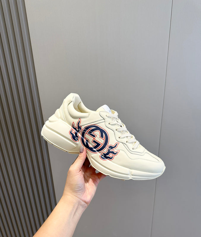 Gucci classic monochrome luxury sneakers view 5 everyday casual design