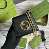 Handle and strap detail of modern polished women's handbag – women's designer-style accessory