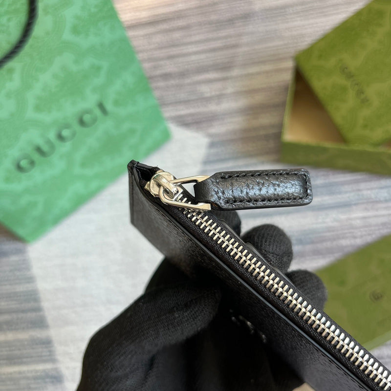 Interior view of signature everyday-luxe women's handbag – women's statement bag
