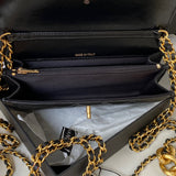 Ziva's Charm handbag – carry view (one versatile size)