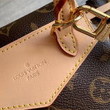  crossbody bag close-up of hardware and finish