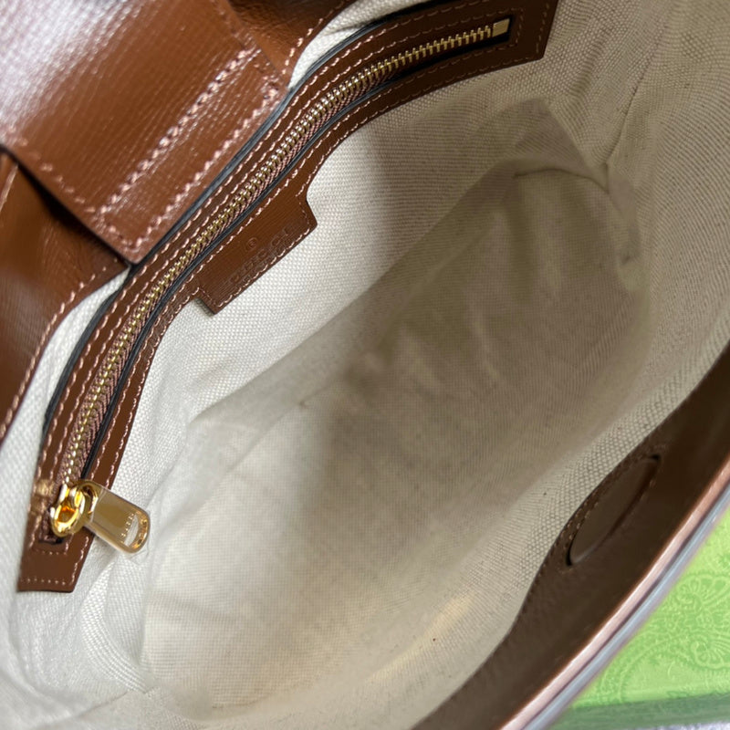 Close-up detail of structured chic women's handbag – women's luxury handbag