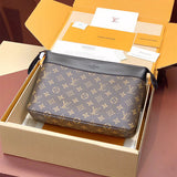  signature handbag styled with outfit 12