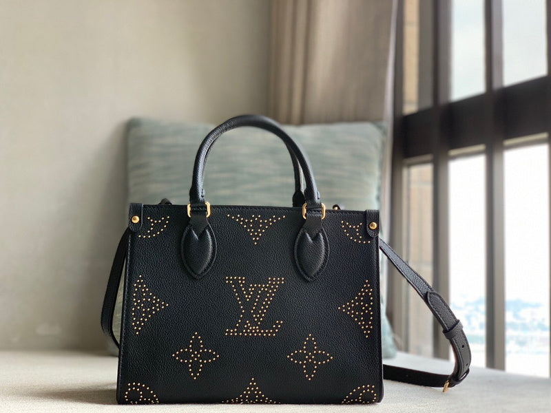  Sophisticated handbag carried on shoulder 10
