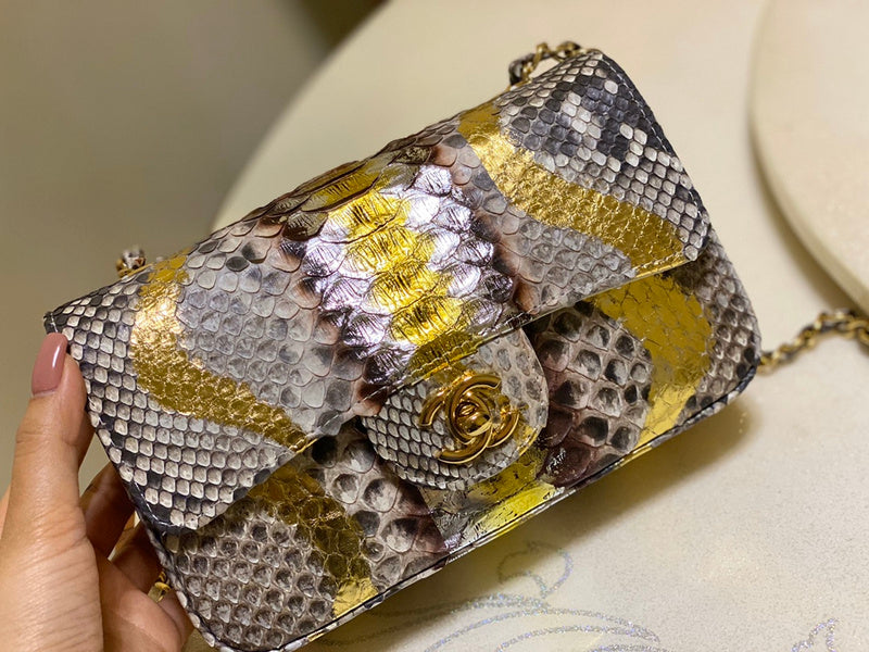  women's handbag, versatile design, view 2