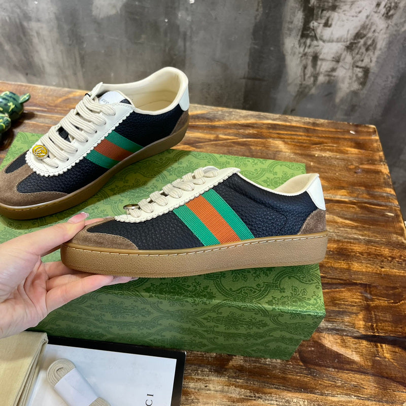 Gucci clean off-white luxury sneakers view 4 classic court silhouette