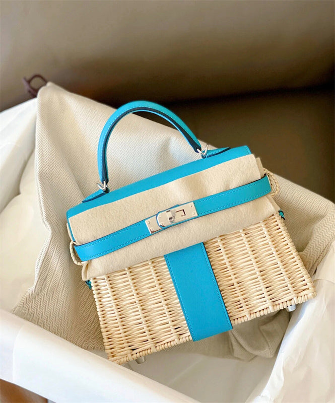  shopper bag interior and compartment view 9