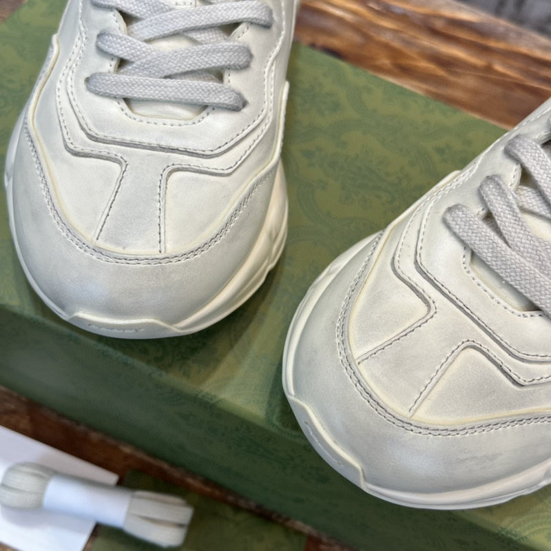 Gucci classic monochrome luxury sneakers view 5 cushioned comfort fit