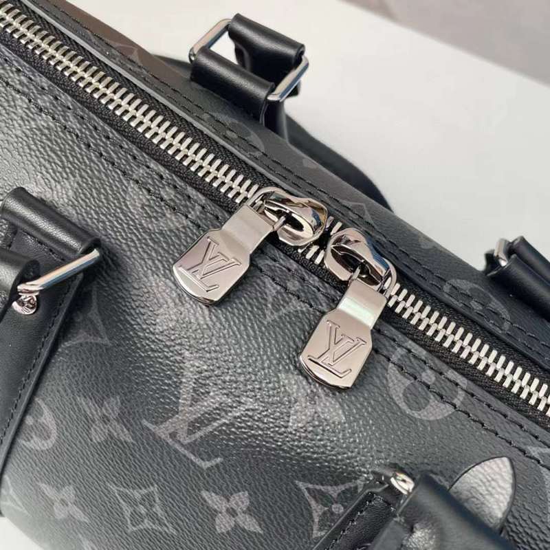 Handle and strap detail of everyday-luxe structured women's handbag – women's statement bag