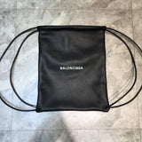 Chic Premium PU Leather Handbag - Premium Craftsmanship Detailing | Women's Luxury Handbag #658 - front view (image 1) of designer-inspired handbag