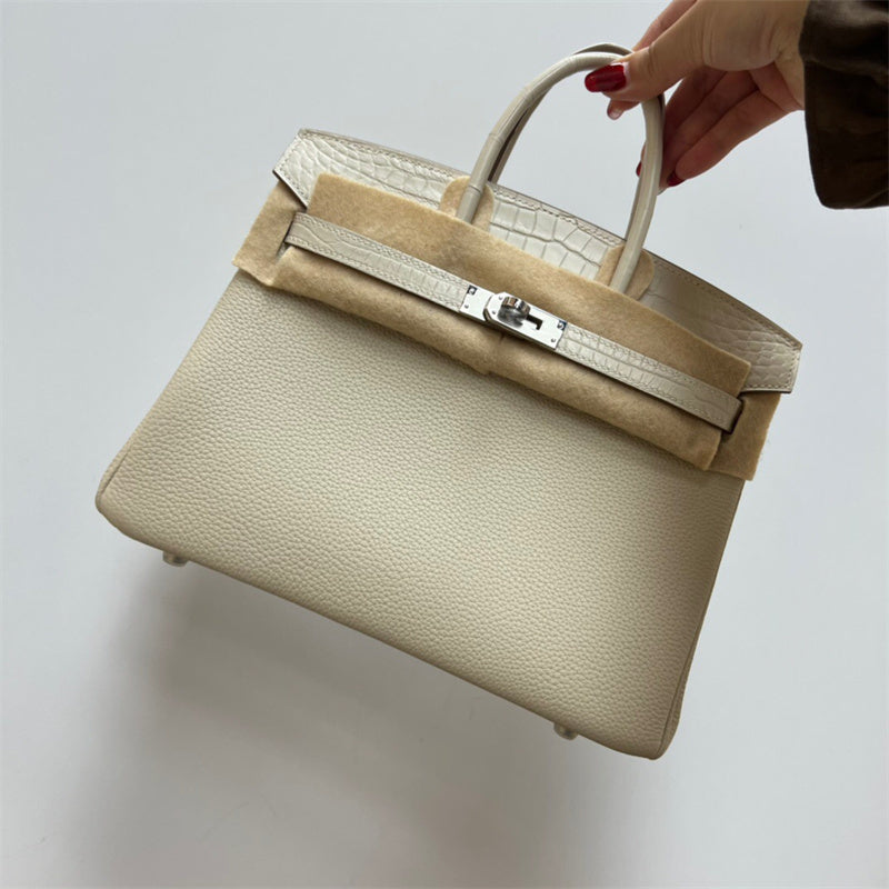 Close-up detail of crisp bag design