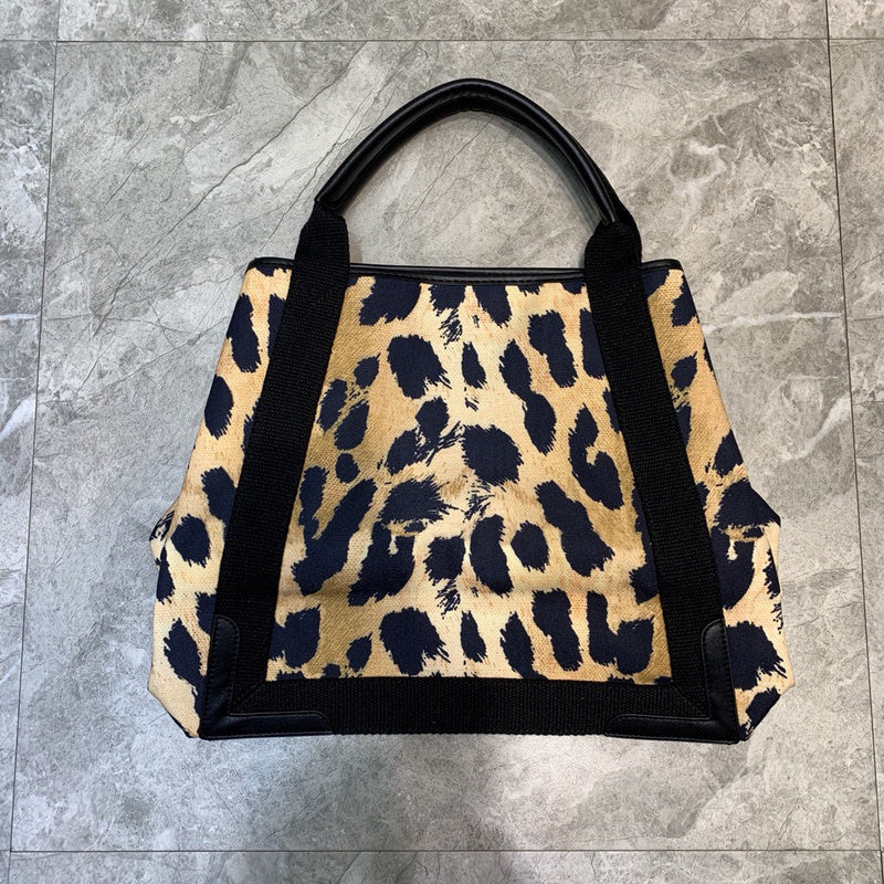 Effortless Premium PU Leather Handbag - Statement Silhouette | Women's Everyday Carry Handbag #648 - back view (image 4) of designer-inspired handbag