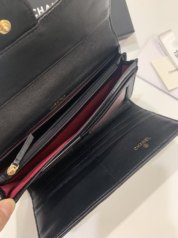 Zivas Charm Versatile Design Everyday Handbag (Refined Modern Silhouette) – Interior View