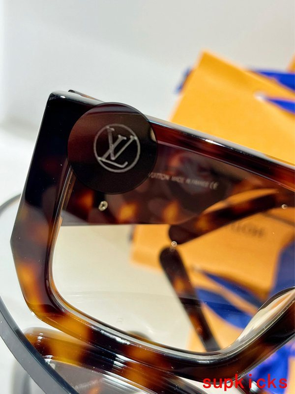 Side view of Louis Vuitton unisex sunglasses