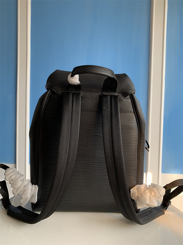  chic tote bag styled with outfit 12