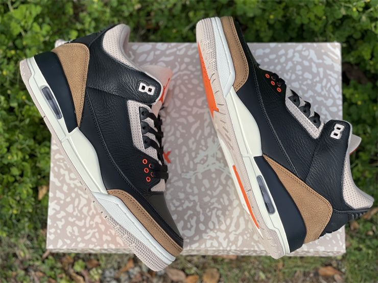 Nike Men's & Women's Luxury Low-Top Trainers — Style 237 close-up view