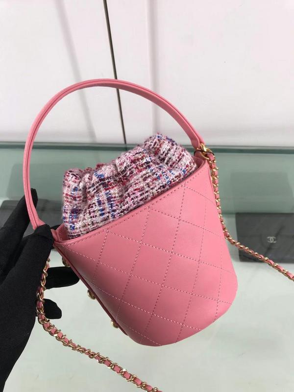 Zivas Charm Streamlined Design Fashion Handbag (Refined Practical Design) – Detail View