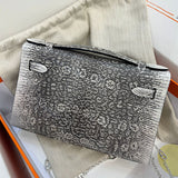  Elegant structured bag front view 7