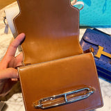 everyday bag interior and compartment view
