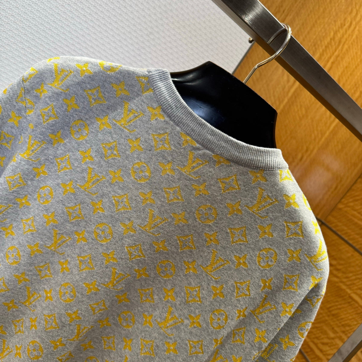 Louis Vuitton T-Shirts? Louis Vuitton Lou T-shirt Premium Designer Cotton T-Shirt