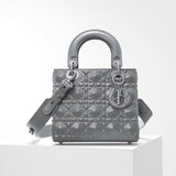 Back view of classic everyday-luxe women's handbag – women's premium purse
