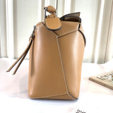 Ziva's Charm handbag – detail view (35cm*22cm*15.5cm)