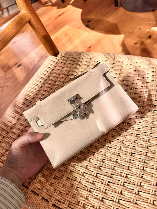  Polished handbag front view 7