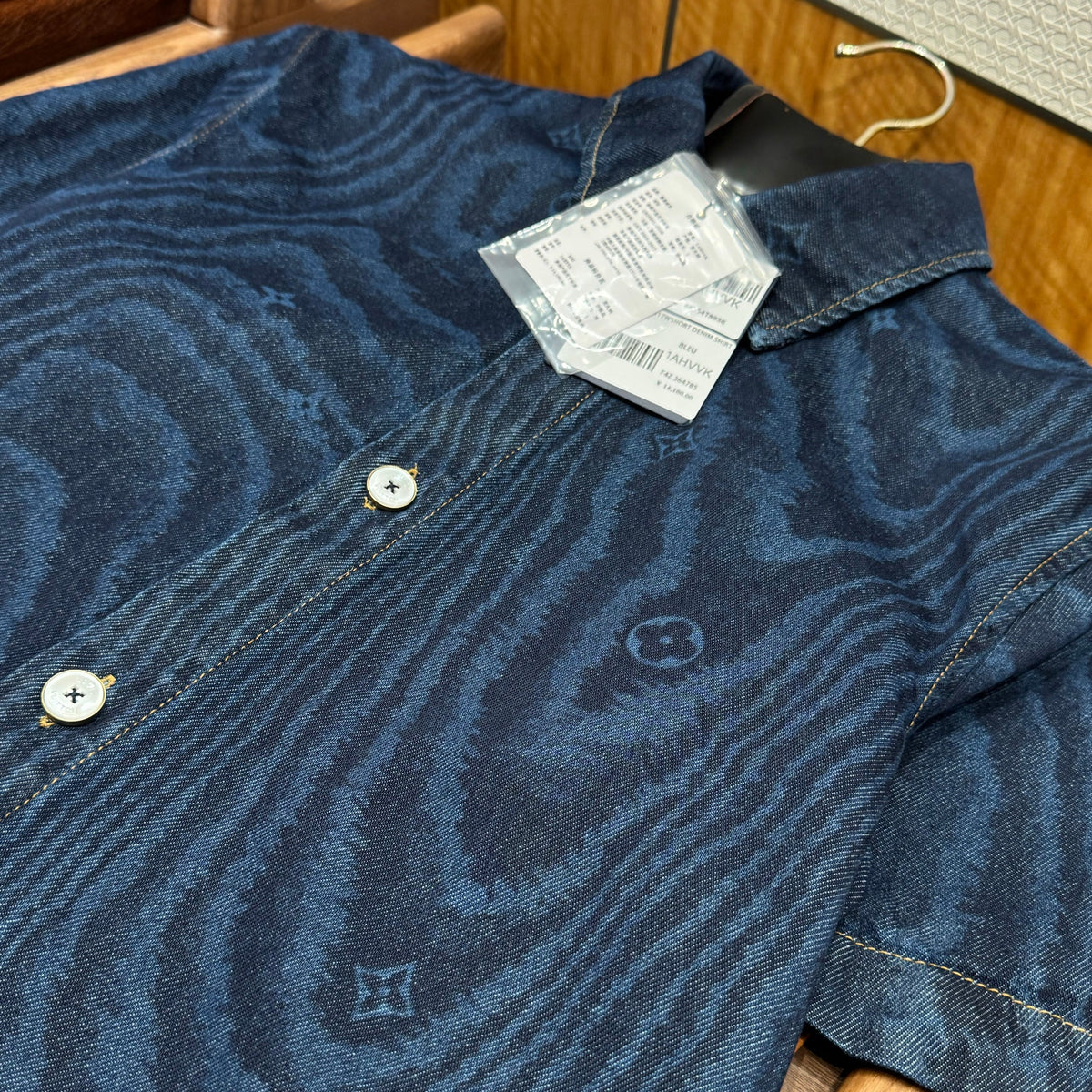 Louis Vuitton Tops? Louis Vuitton Lou Shirt Premium Designer Casual Top