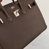  handbag interior and compartment view