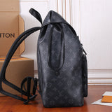  shopper bag interior and compartment view 9