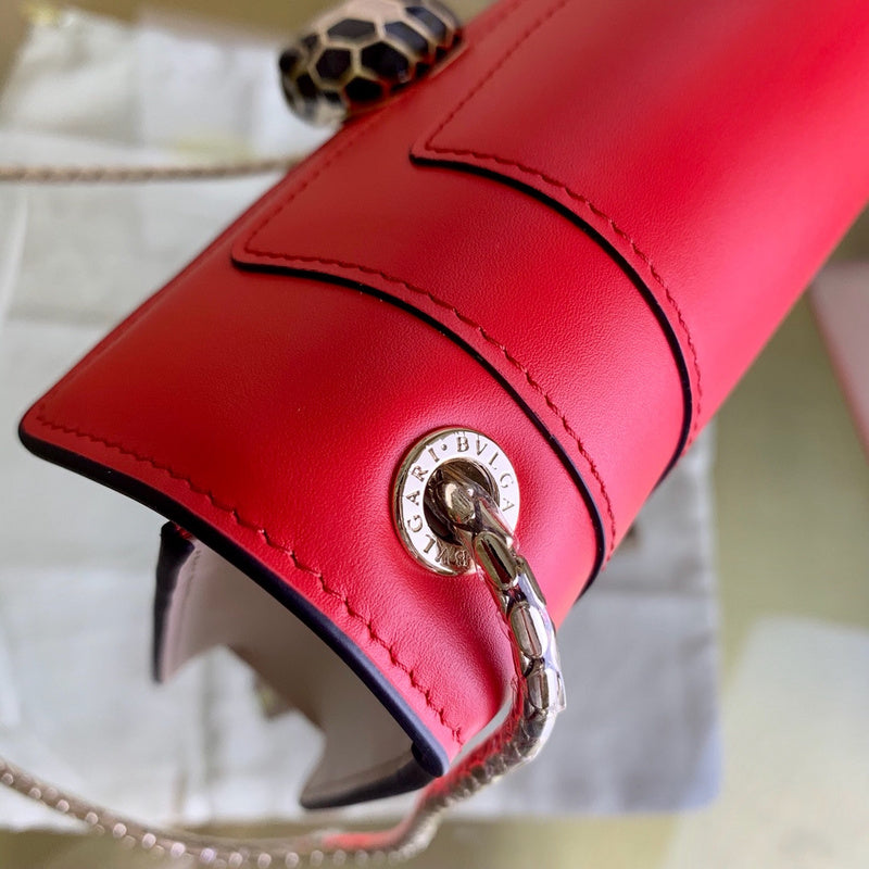 Modern Premium PU Leather Handbag - Smooth Faux-Leather Exterior | Women's Luxury Handbag #1733 - hardware and detail close-up (image 5) of designer-inspired handbag