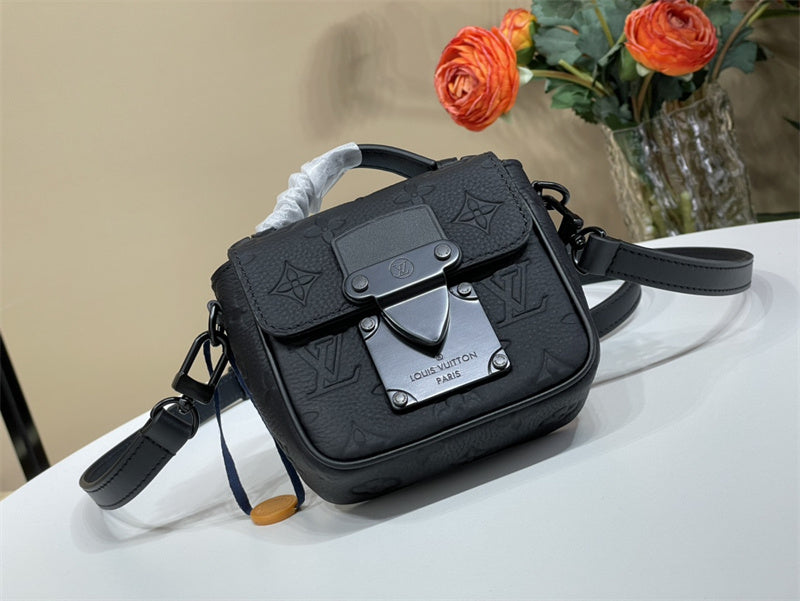  Statement tote bag front view