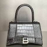Zivas Charm Classic Sensibility Statement Handbag (Refined Practical Design) – Lifestyle Shot