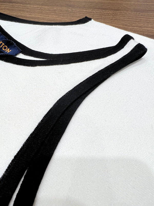 Flat lay presentation of Louis Vuitton cotton t-shirt with contemporary cut